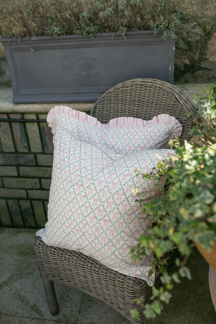 Elizabeth Pink Piped Cushion Cover-Cushion Covers-LNH Edit