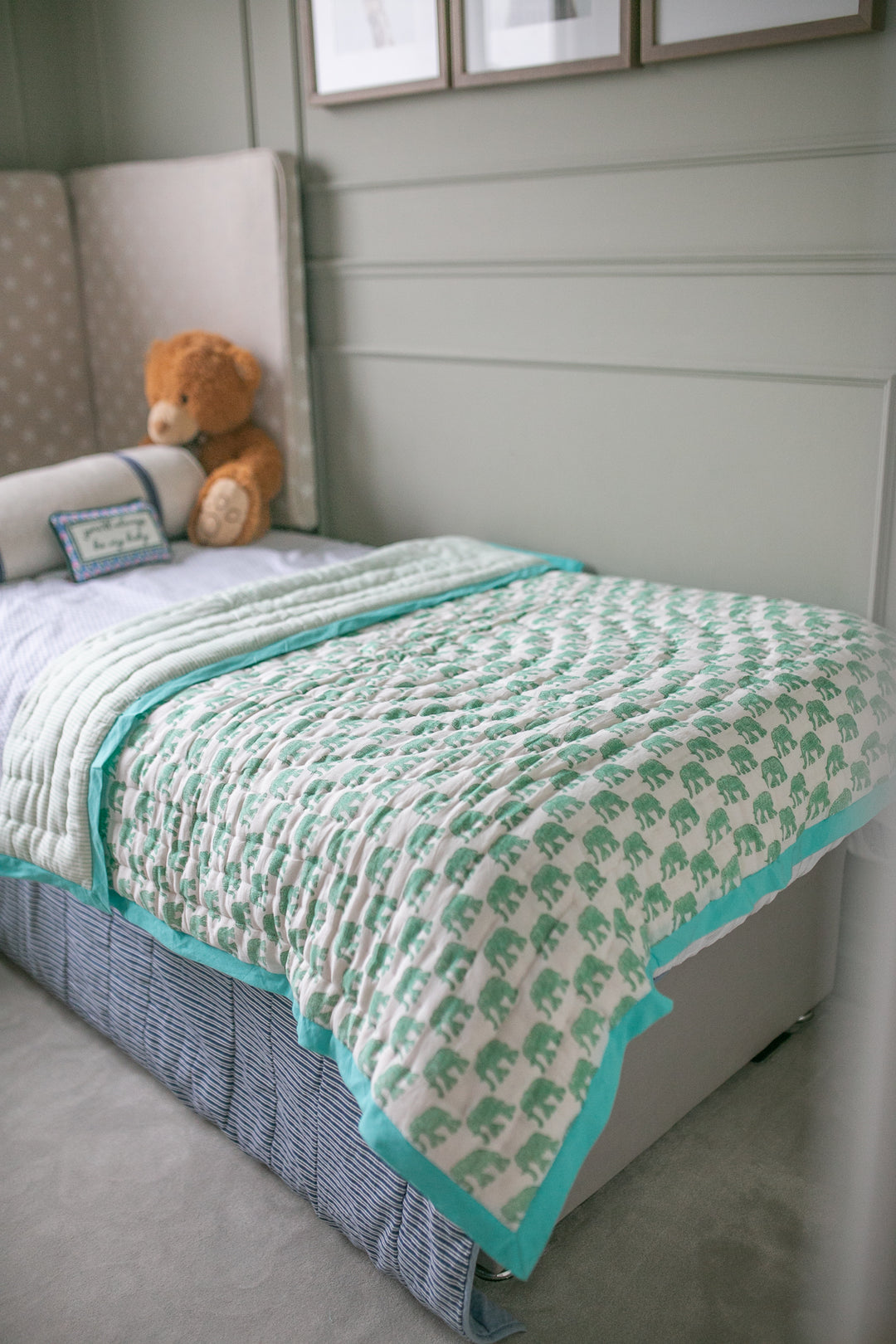 Green Elephant Quilt-Quilts-LNH Edit