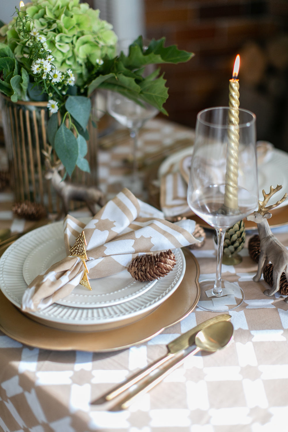 Adeline Biscuit Round Tablecloth-Tablecloths-LNH Edit