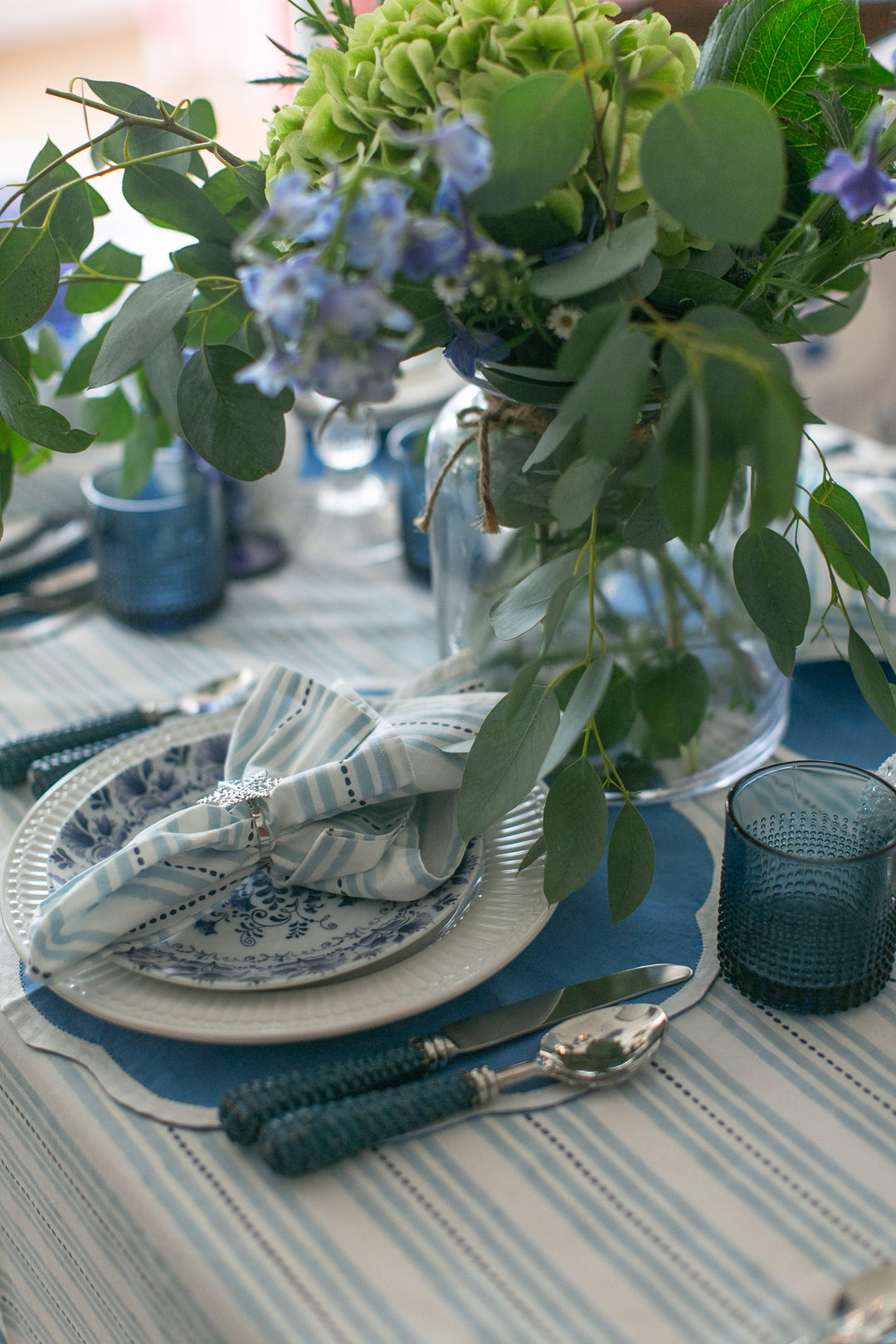 Elsie Blue Round Tablecloth-Tablecloths-LNH Edit