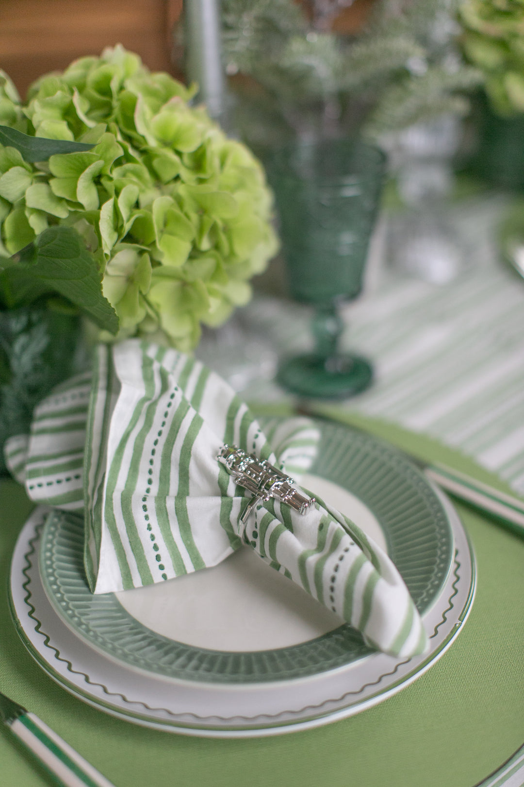 Elsie Green Round Tablecloth