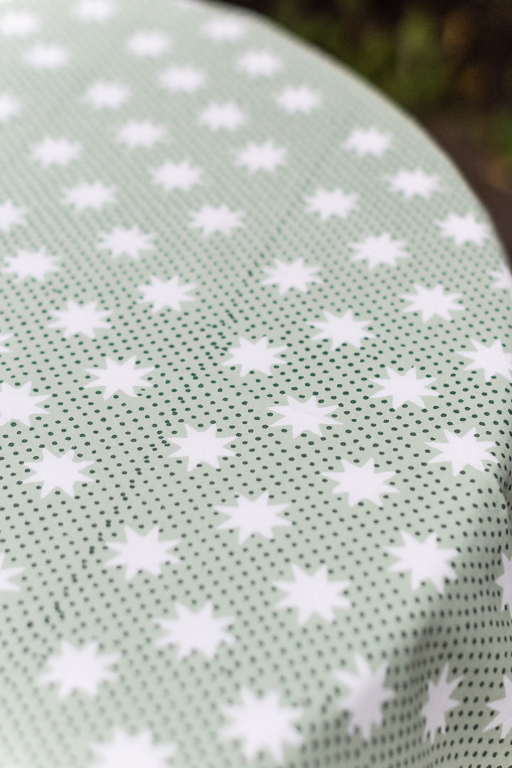 Mistletoe Round Tablecloth