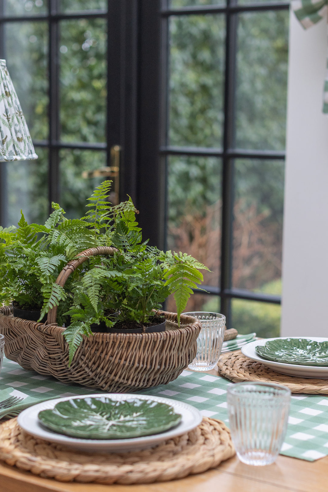 Round Water Hyacinth Placemat