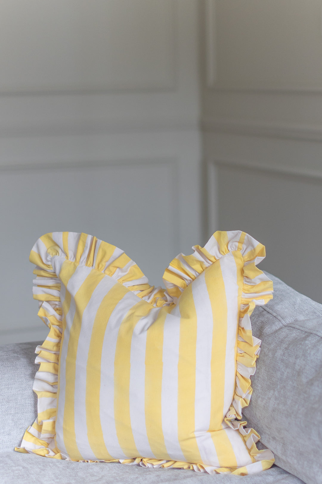 Lemon stripe Frill Cushion Cover