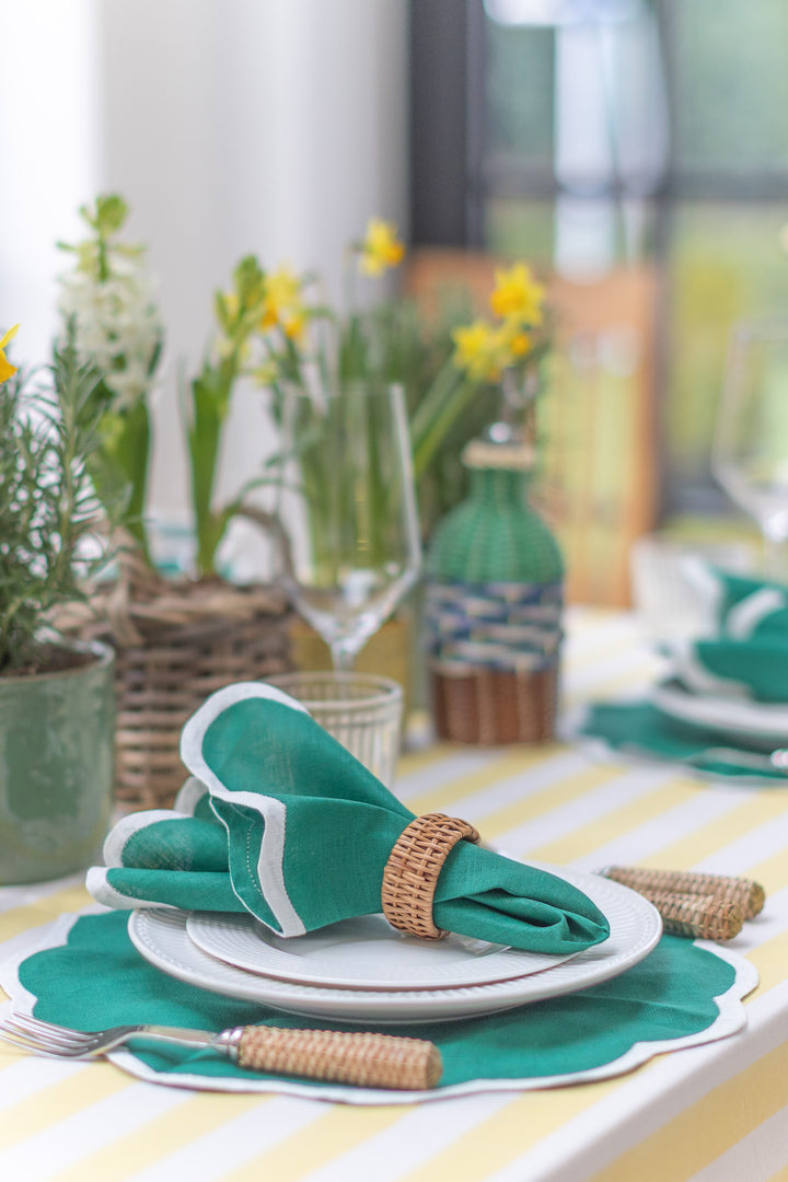 Green Scallop Linen Napkins, Set of 4