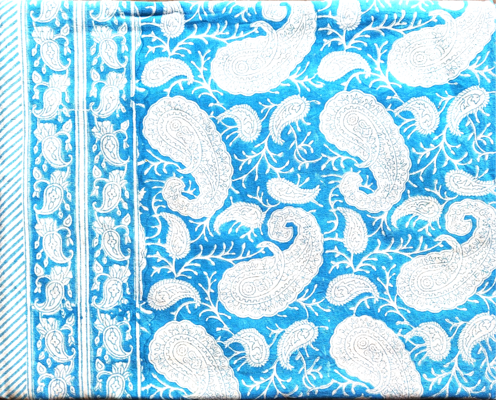Toby XL Tablecloth-Tablecloths-LNH Edit