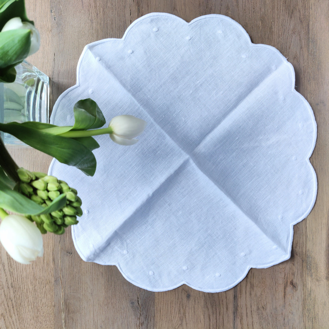 George Scalloped Linen Placemat, Set of 2-Placemats-LNH Edit