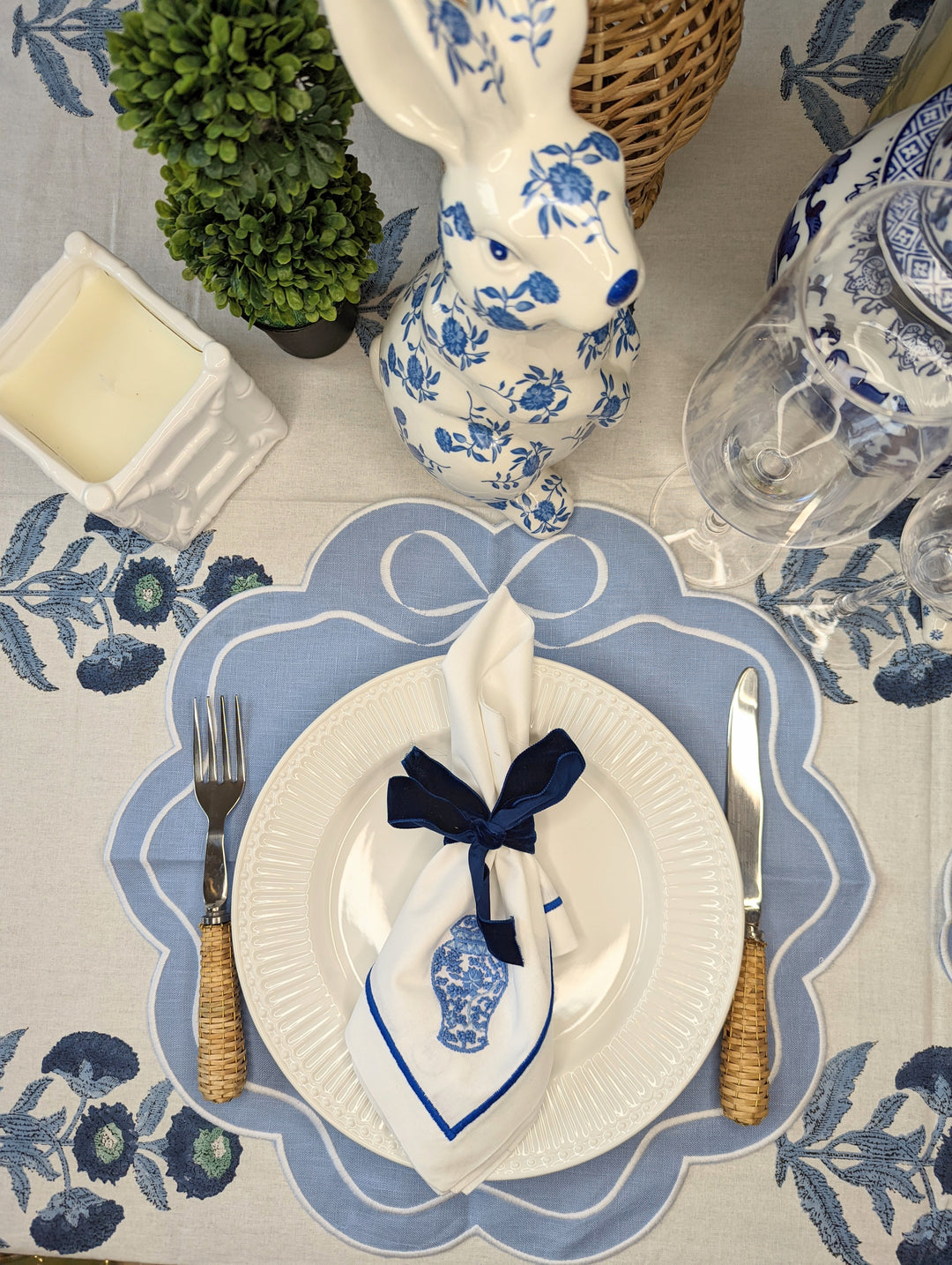 Aubrey Round XL Tablecloth-Tablecloths-LNH Edit