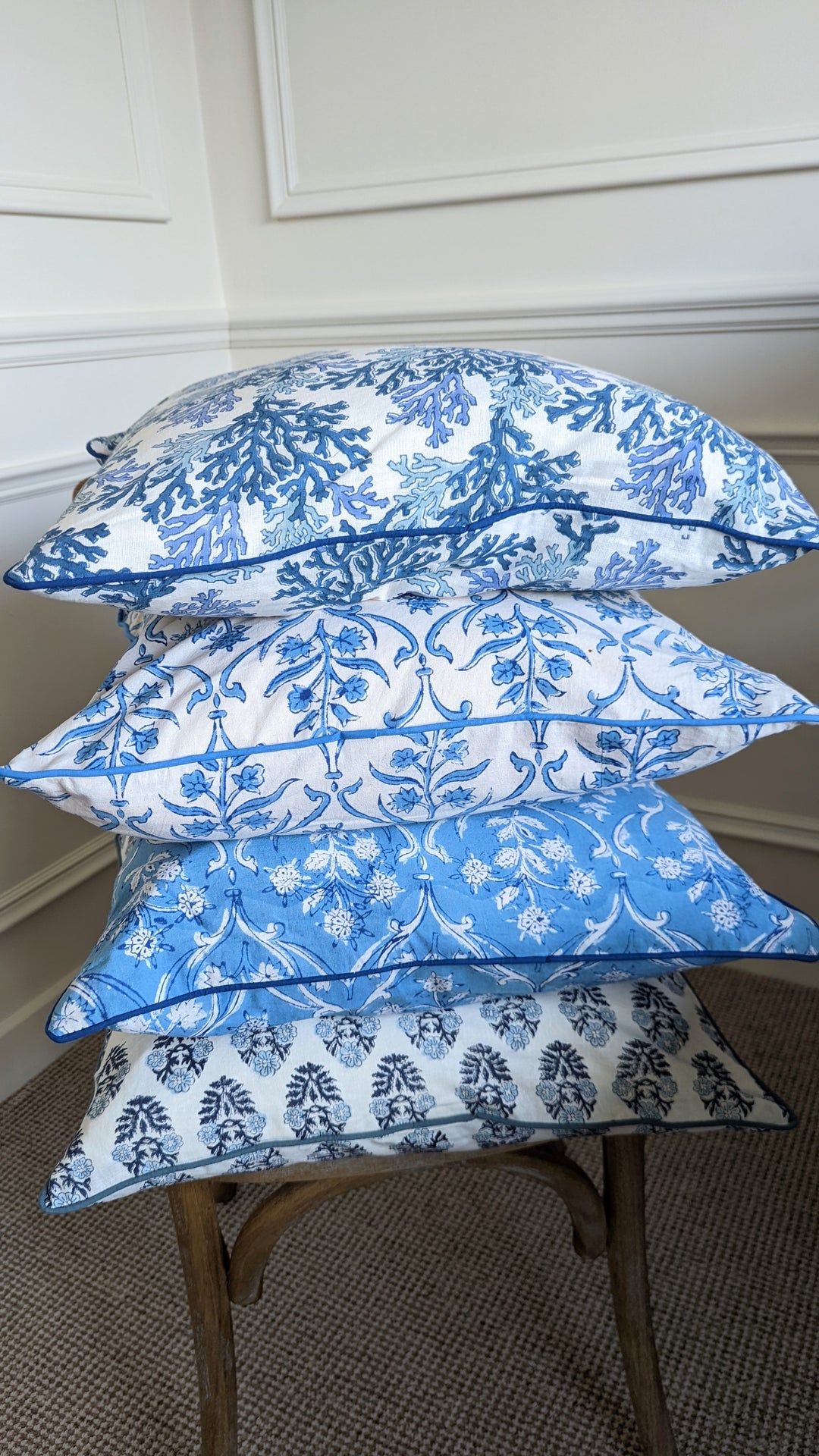 Allesa Blue Cushion Cover-Cushion Covers-LNH Edit