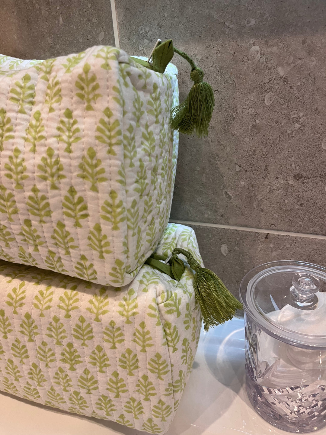 Sofia Bright Green Cosmetic Bag- Set of 2-Wash Bags-LNH Edit